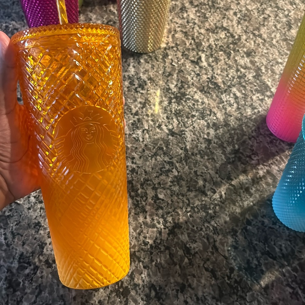Gently used Starbucks cold cup🧡